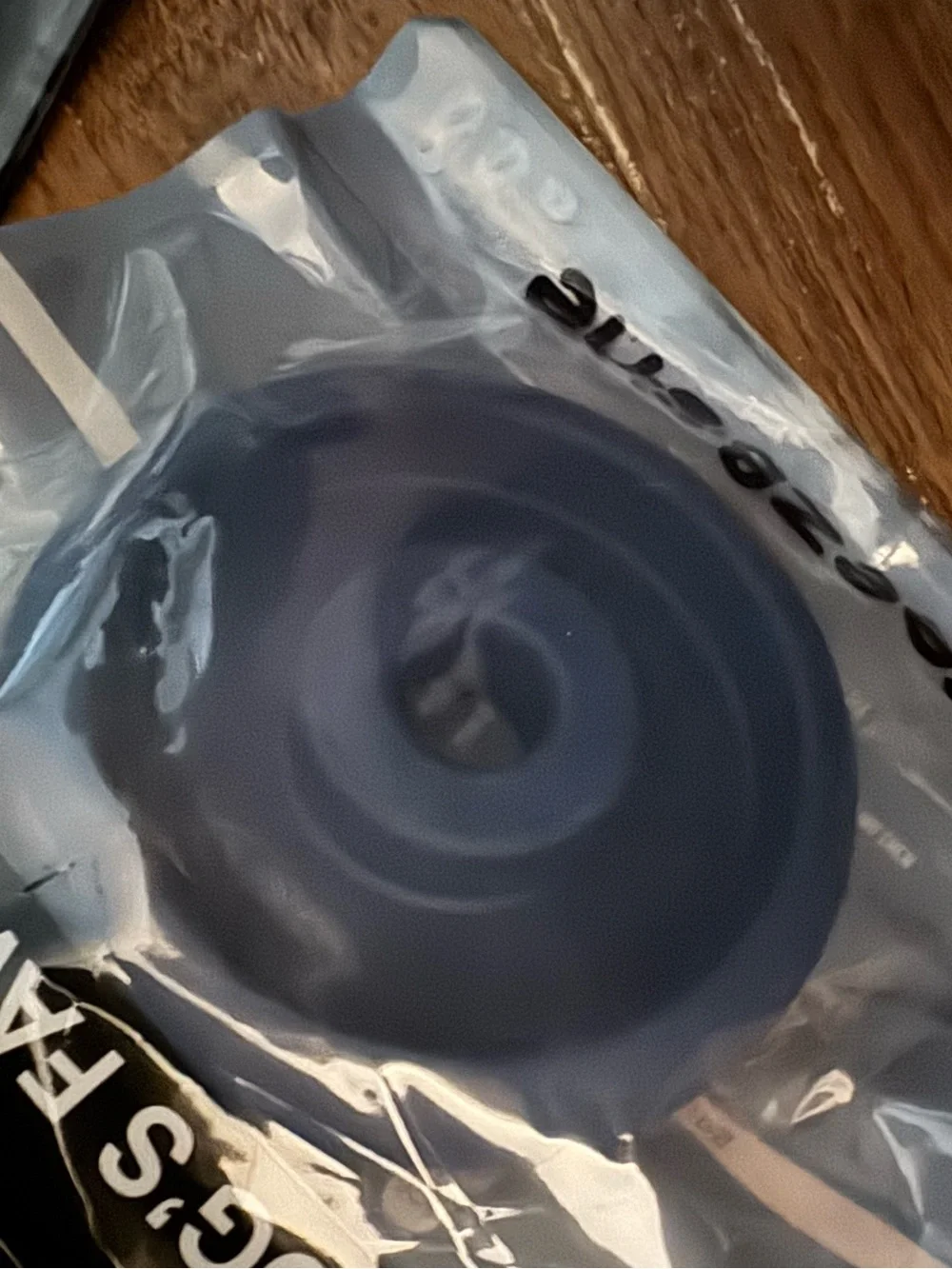 Freezbone L Navy blue Dog Treat or Meal freezer Bowl or Toy NEW Super Chewer Toy